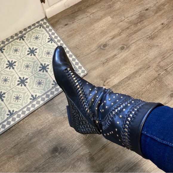 Black and Gold Leather 80s Boots - Picture 3 of 8